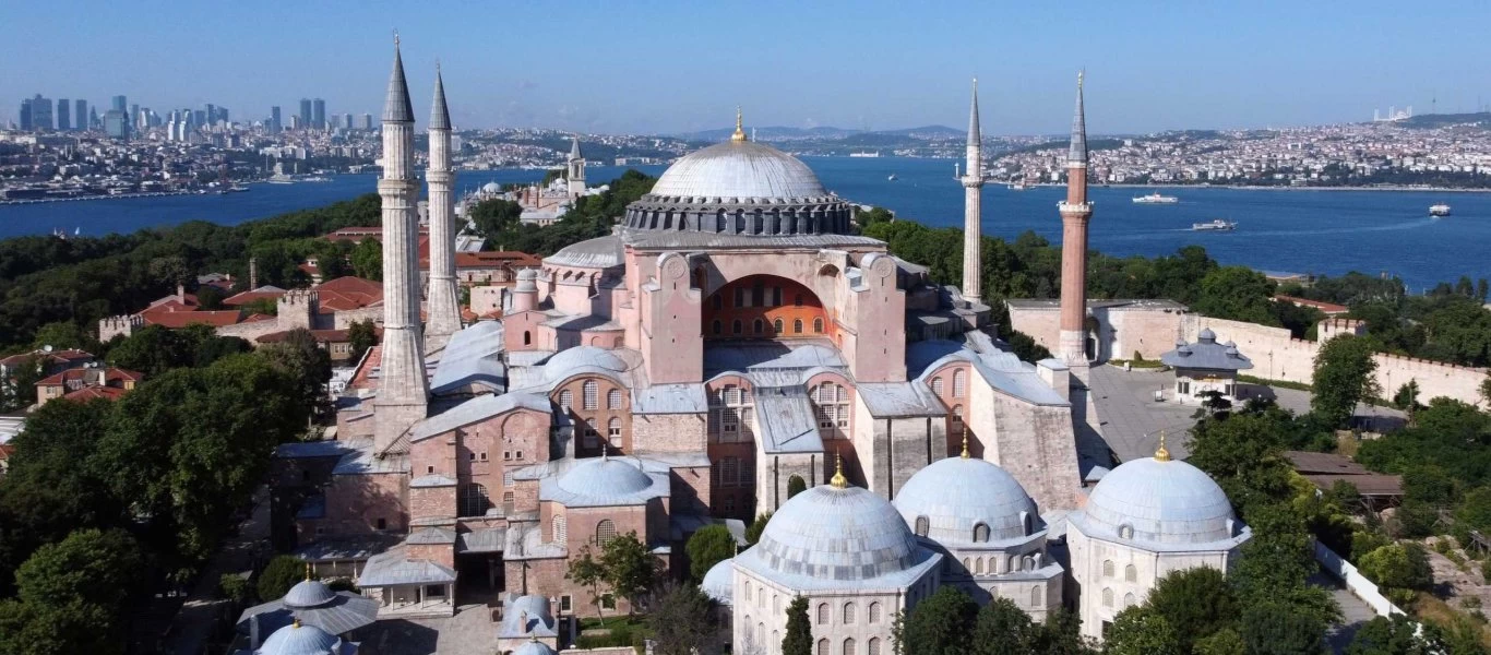 Ελληνική Επιτροπή της Unesco για Αγία Σοφία: «Η απόφαση αυτή επιδεικνύει πλήρη έλλειψη σεβασμού»